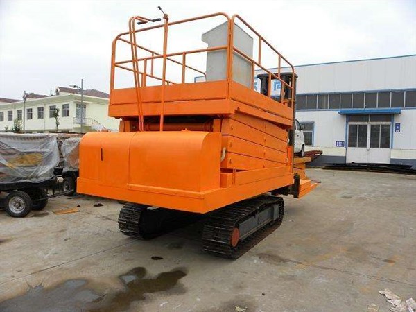 自行走曲臂升降机(全自行曲臂式升降机)