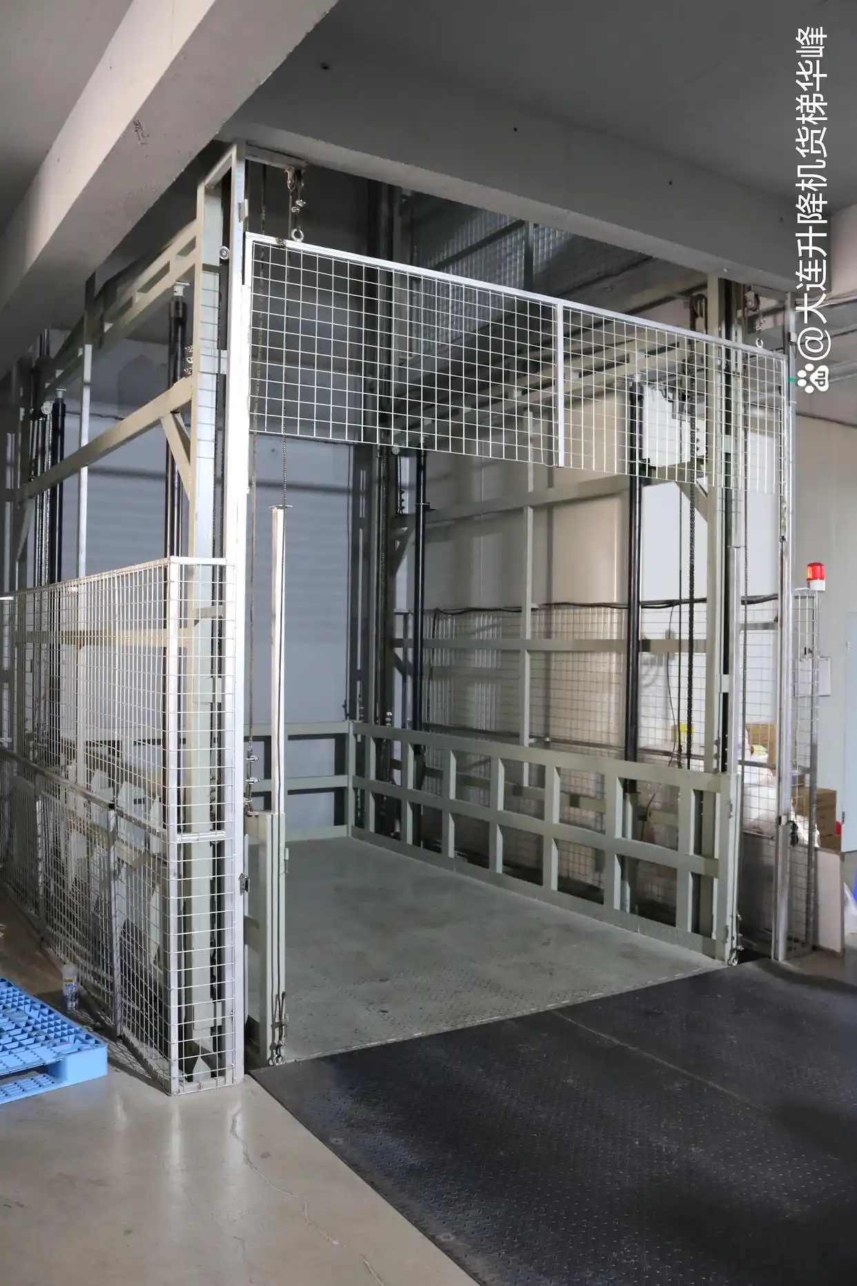 如何选择液压货梯：一篇全面的购买指南